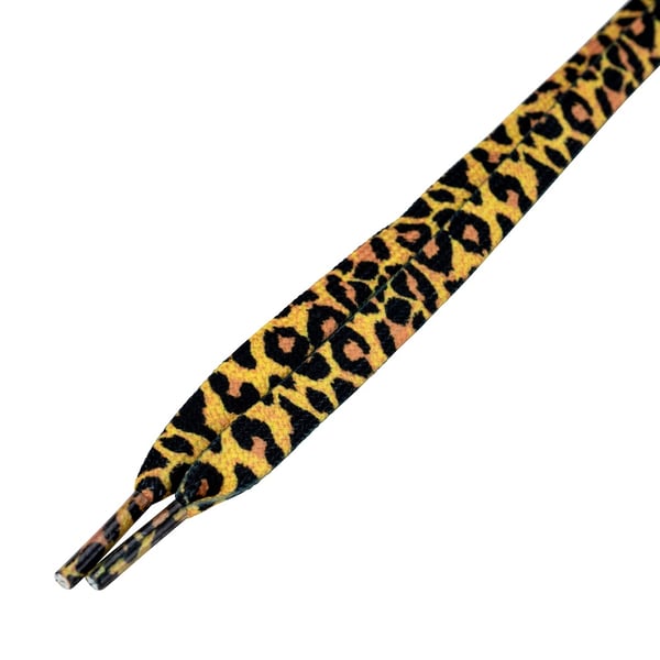 Moxi Skates Panther Set Laces Detail