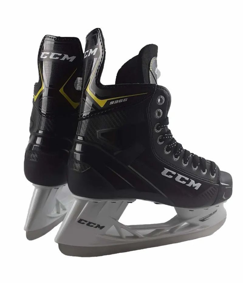 CCM - Super Tacks 9366 - Hockey Schaatsen - 45.5