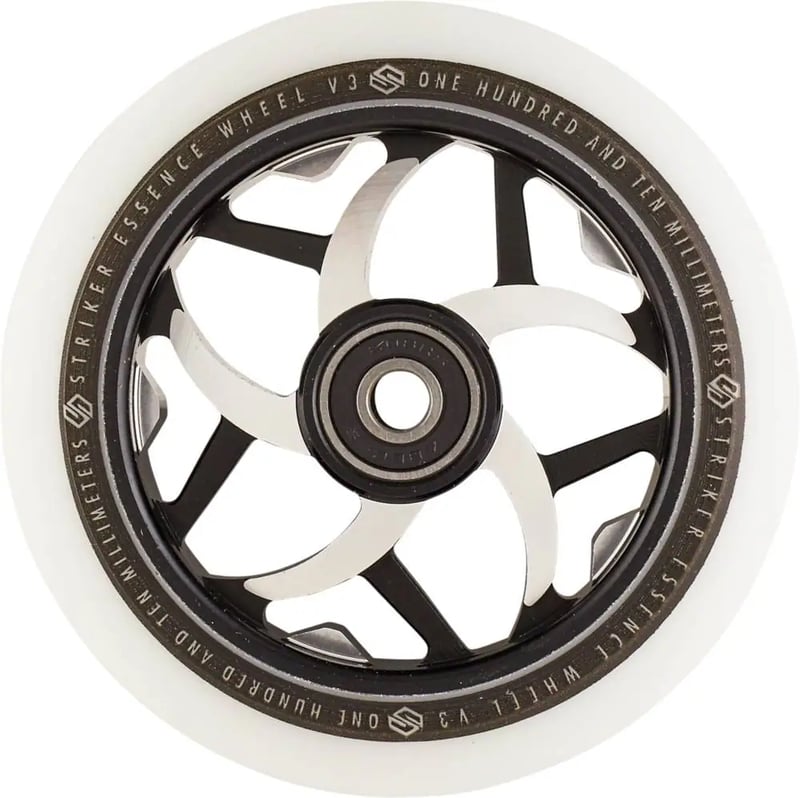 Striker -Essence V3 White Black 110mm - Step Wiel afbeelding 1