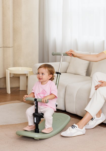 Micro Mini 6in1 Rock & Go led Green - Hobbelboard tot Step