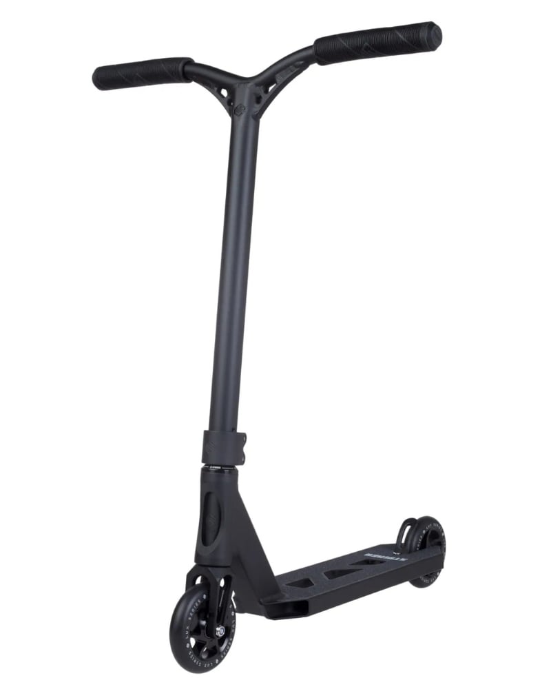 Striker - Lux Youth Black - Stuntstep Complete