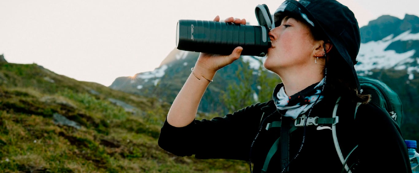 TRAVEL MUG