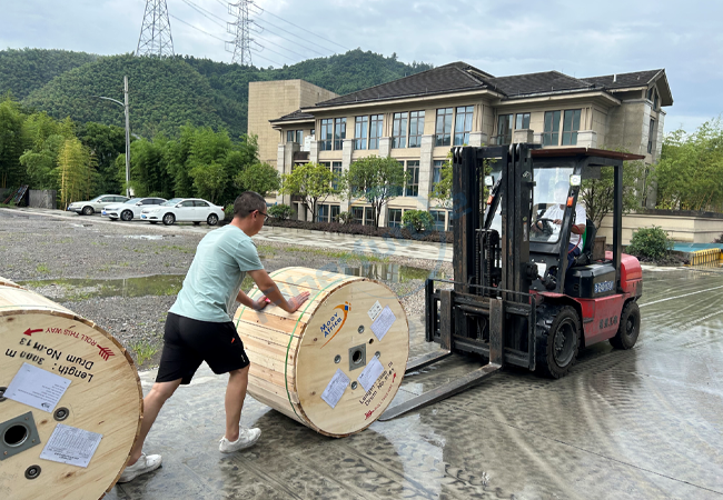 Cable Drum Packing Ensures Safe Transportation