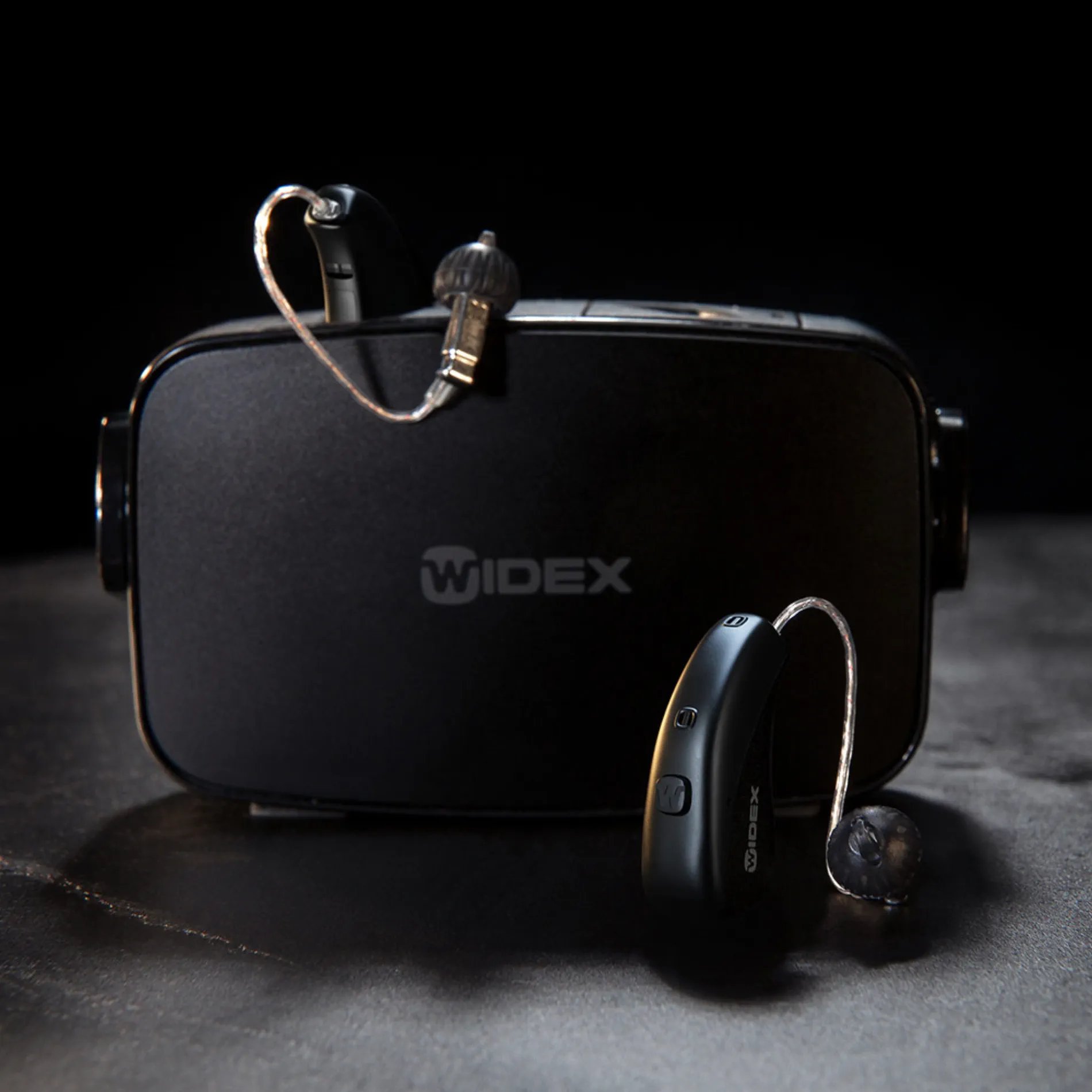 widex standard charger mric beauty 1000x1000 moment the audiology place