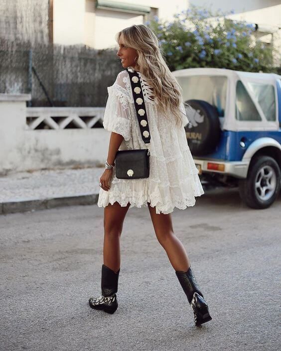 You Will Look Amazing with Boots and Dress Combination!