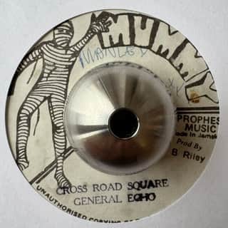 General Echo – Crossroad Square