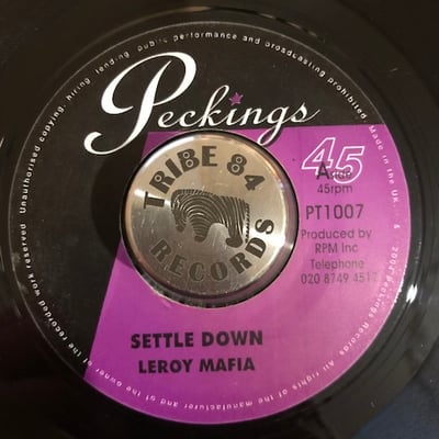 Leroy "Mafia" Heywood, Tippa Irie - Settle Down / War picture 2
