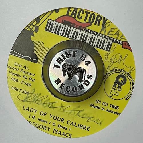 Gregory Isaacs – Lady Of Your Calibre / Version