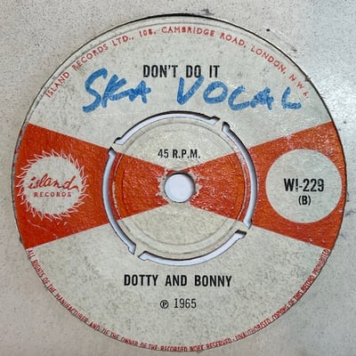 Baba Brooks, Dotty & Bonny - Guns Fever / Don't Do It picture 2
