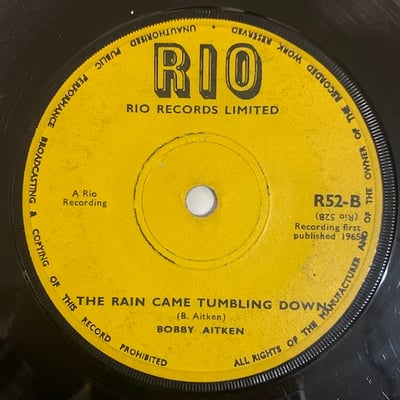 Shenley And Lunan, Bobby Aitken - Something Is On My Mind / The Rain Came Tumbling Down picture 2