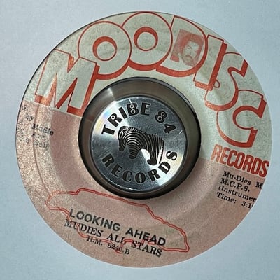 Gregory Isaacs - Looking Back picture 2