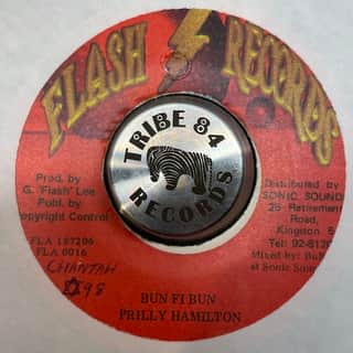 Prilly Hamilton – Bun Fi Bun