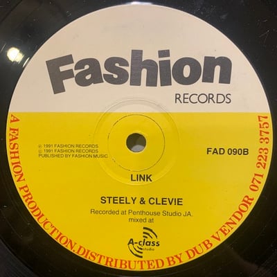 Frankie Paul, Steely & Clevie - The Kissing Game / Link picture 2