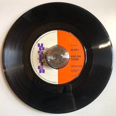 The Upsetters - Upsetting Station / Dig Your Grave picture 3