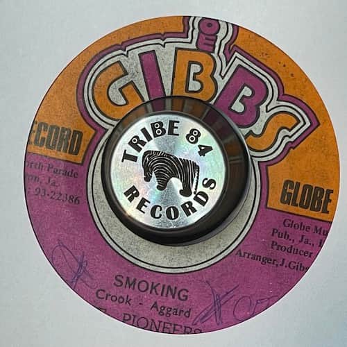 The Pioneers, Donna Dawson – Smoking / Money Can't Buy Love