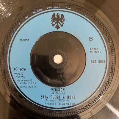 Ronnie Davis - No One Can Take Your Place picture 2
