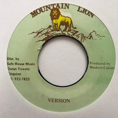 Courtney Melody - Can't Test picture 2