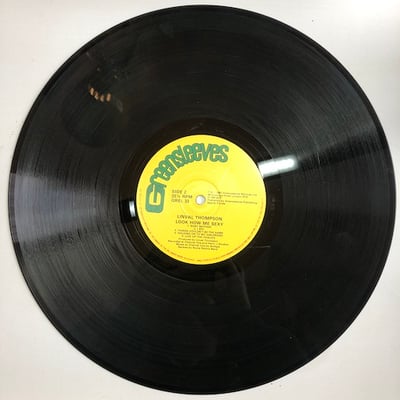 Linval Thompson - Look How Me Sexy picture 4
