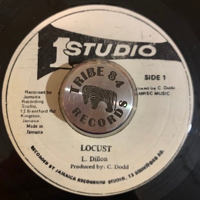 Leonard Dillon - Locustpicture