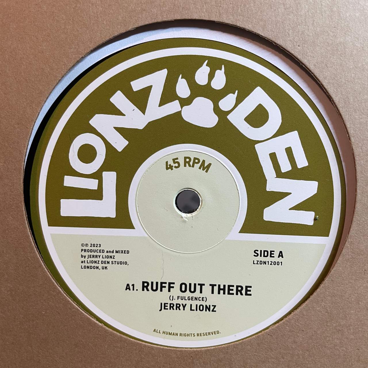 Jerry Lions – Ruff Out There