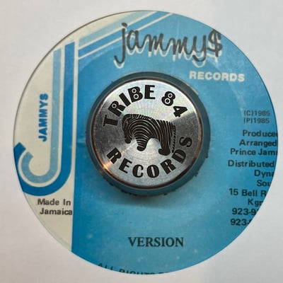 Wayne Smith - Under Me Sleng Teng picture 2