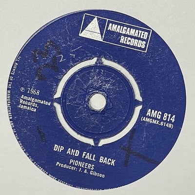 The Pioneers - Long Shot / Dip And Fall Back picture 2