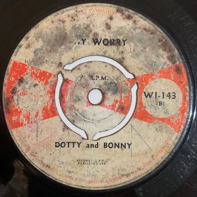 Dotty & Bonny - Your Kisses picture 2