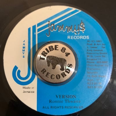 Ronnie Thwaites - Mr. Luxury picture 2