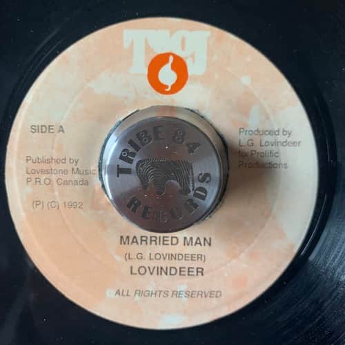 Lloyd Lovindeer – Married Man