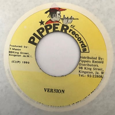 Gregory Isaacs - Capture Land picture 2