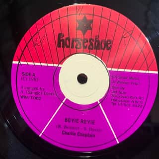 Charlie Chaplin – Boyie Boyie