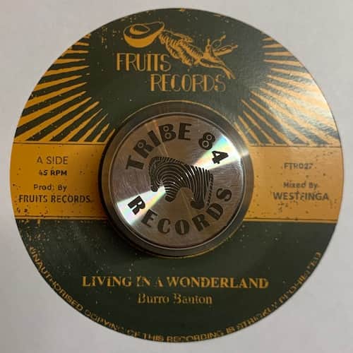 Burro Banton – Living In A Wonderland