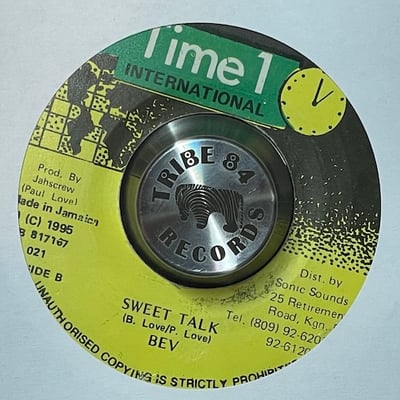 Barrington Levy - Under Me Sensi picture 2