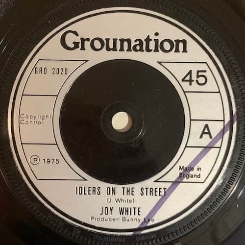 Joy White – Idlers On The Street