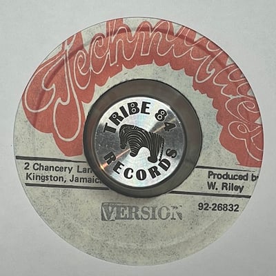 The Sensations - Born To Love You / Born To Love You (Version) picture 2