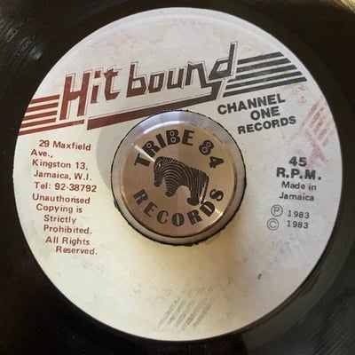 The Mighty Diamonds - Country Living picture 2