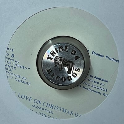 Carol Gonzalez - The Christmas Song picture 2