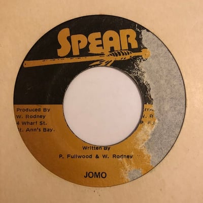 Burning Spear - Spear Burning picture 2
