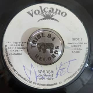 Tony Tuff – Border