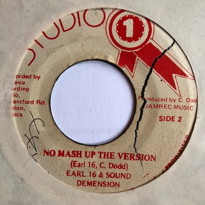 Earl Sixteen - No Mash Up The Dance picture 2