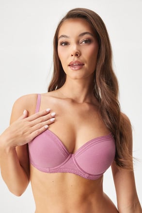 Grudnjak Kehlani podstavljeni