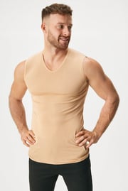 Hautfarbenes Unterhemd