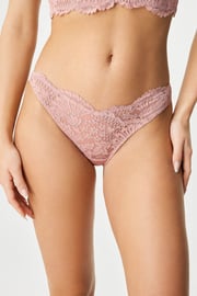 Essie csipkés brazil bugyi