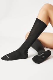 Черни чорапи с компресия до под коляното Lithe