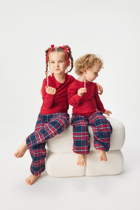 Damen-Flanell-Pyjama Festive Nights mit langen Hosenbeinen Blau-Rot