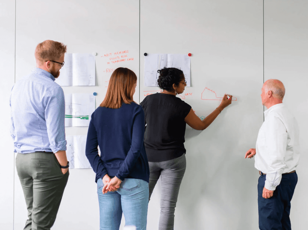 scrum-ceremonies-benefits-desktop_2x-9b88964f64836e32797defef18fb5792eec48ac22969fa9d83a4f531e816918-1.png