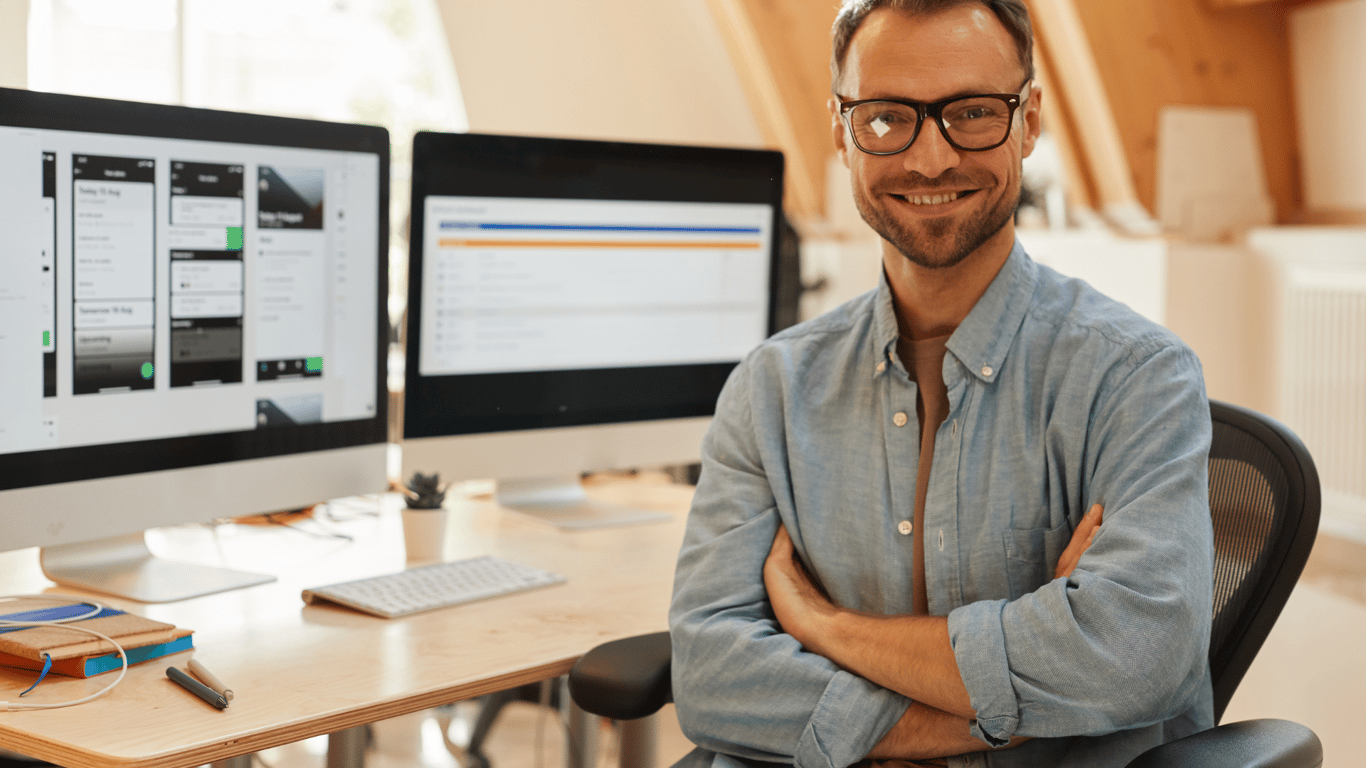 guy-in-front-of-computer-1.png