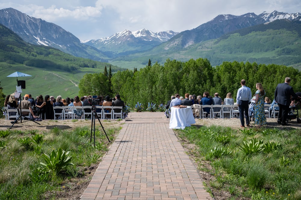 Crested Butte alpine wedding — Photo: Danica Bona / Sweet Tea Studios
