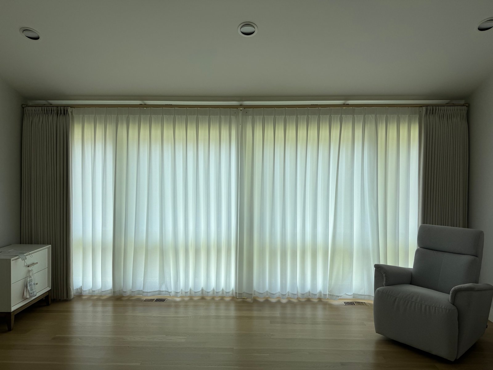Kalia Sheer-Living room — view 2