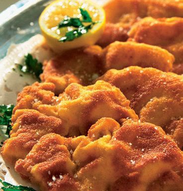 Escalopines de lomo empanados con papas